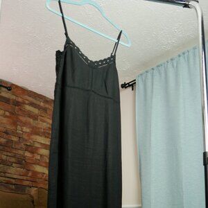 Med Tall Black Linen Eyeleted Spaghetti Strap with Elastic Back